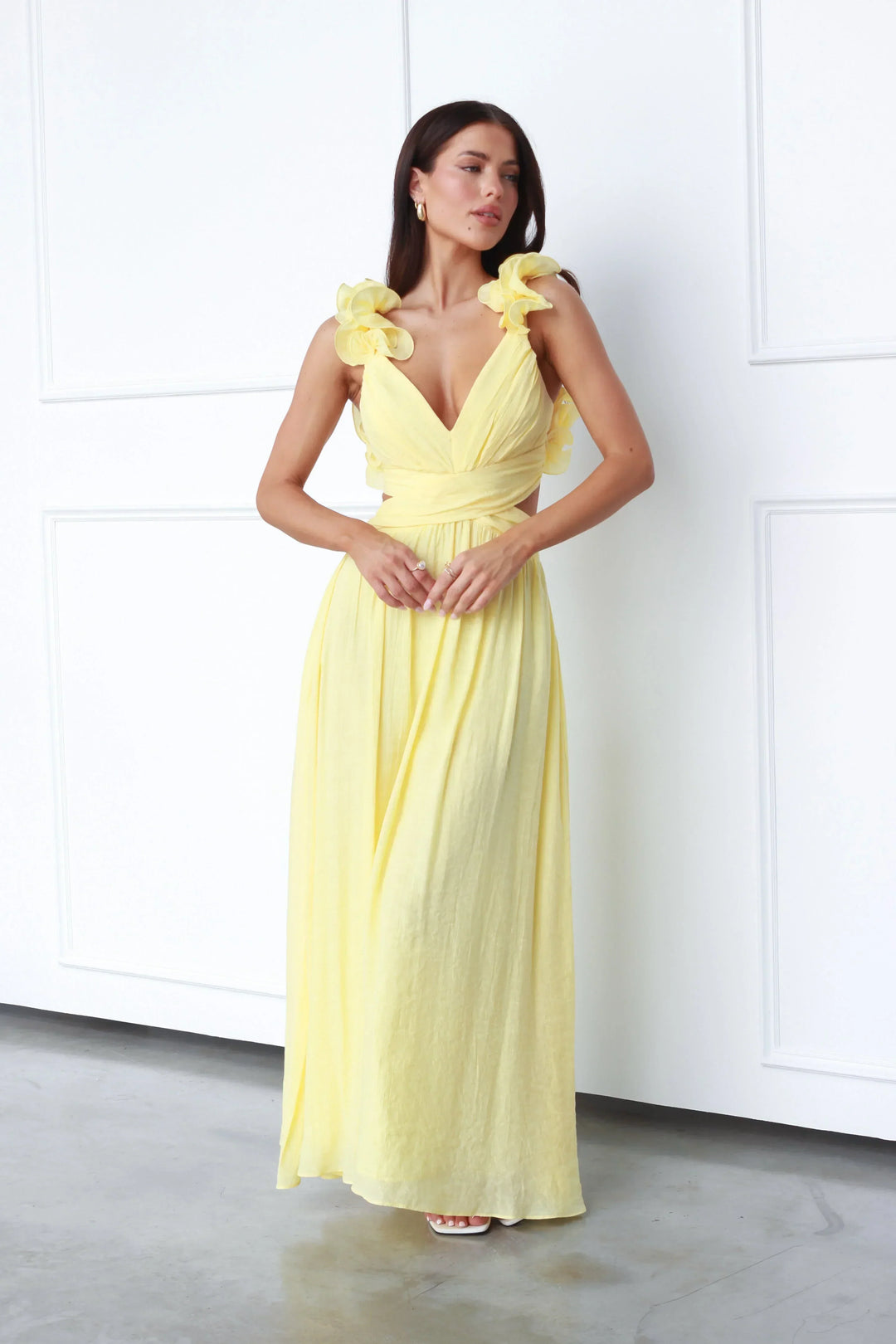 Vanessa - Elegant Backless Maxi Dress