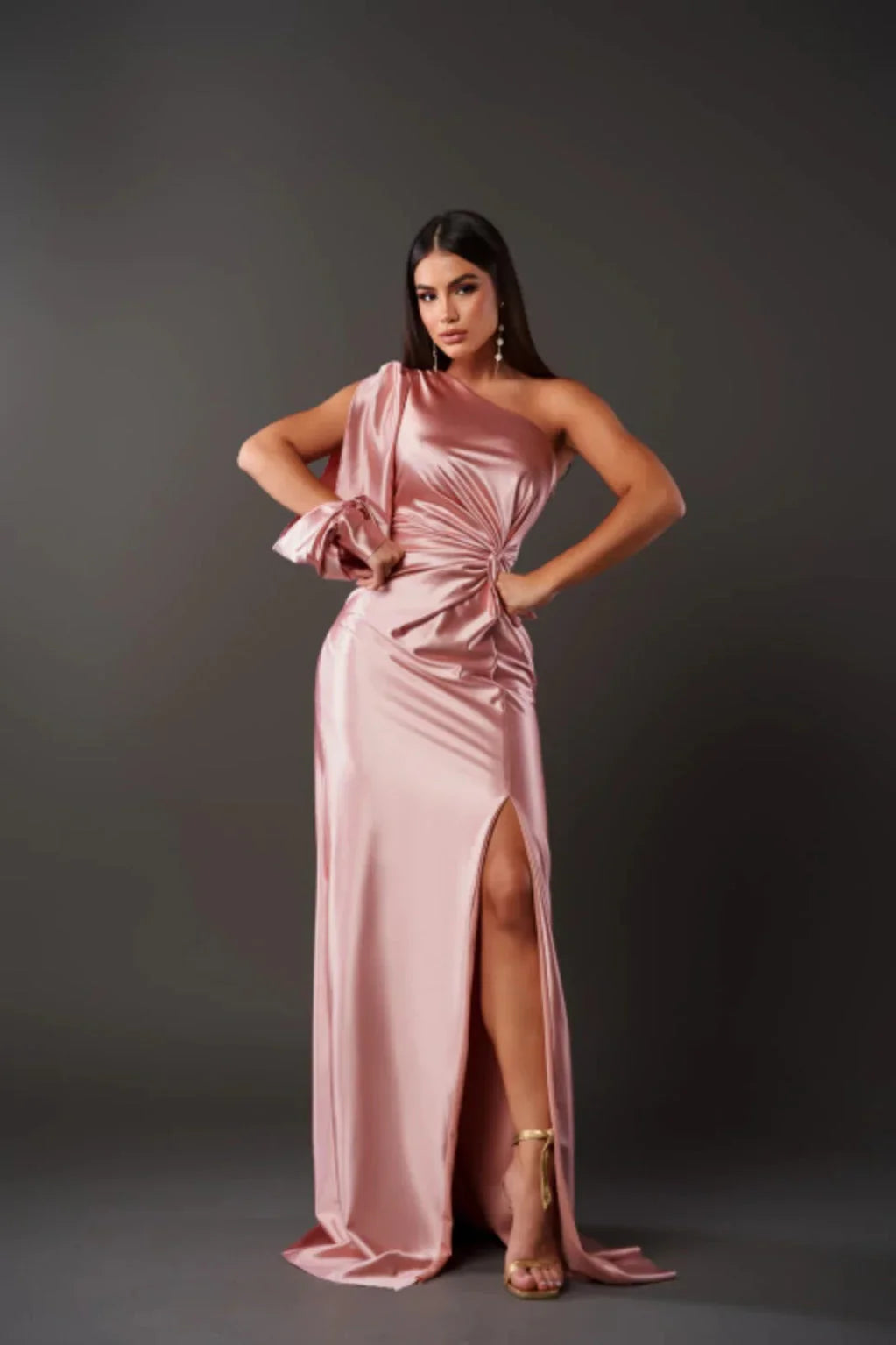 Yolina - Elegant Maxi Dress