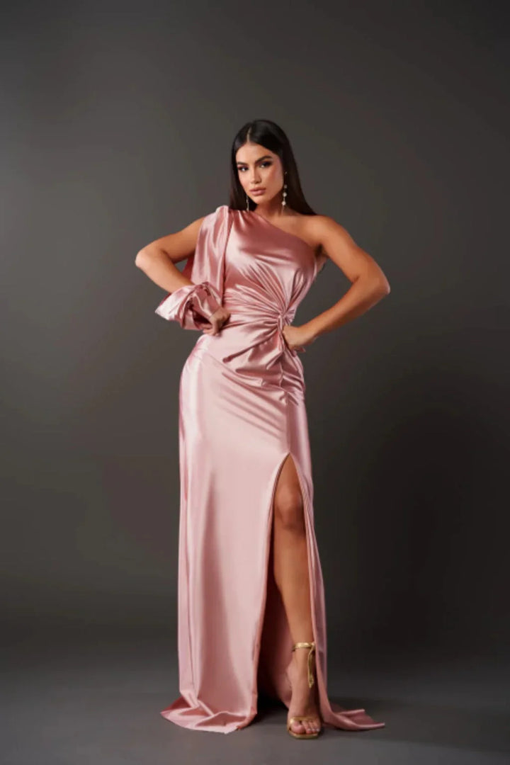 Yolina - Elegant Maxi Dress